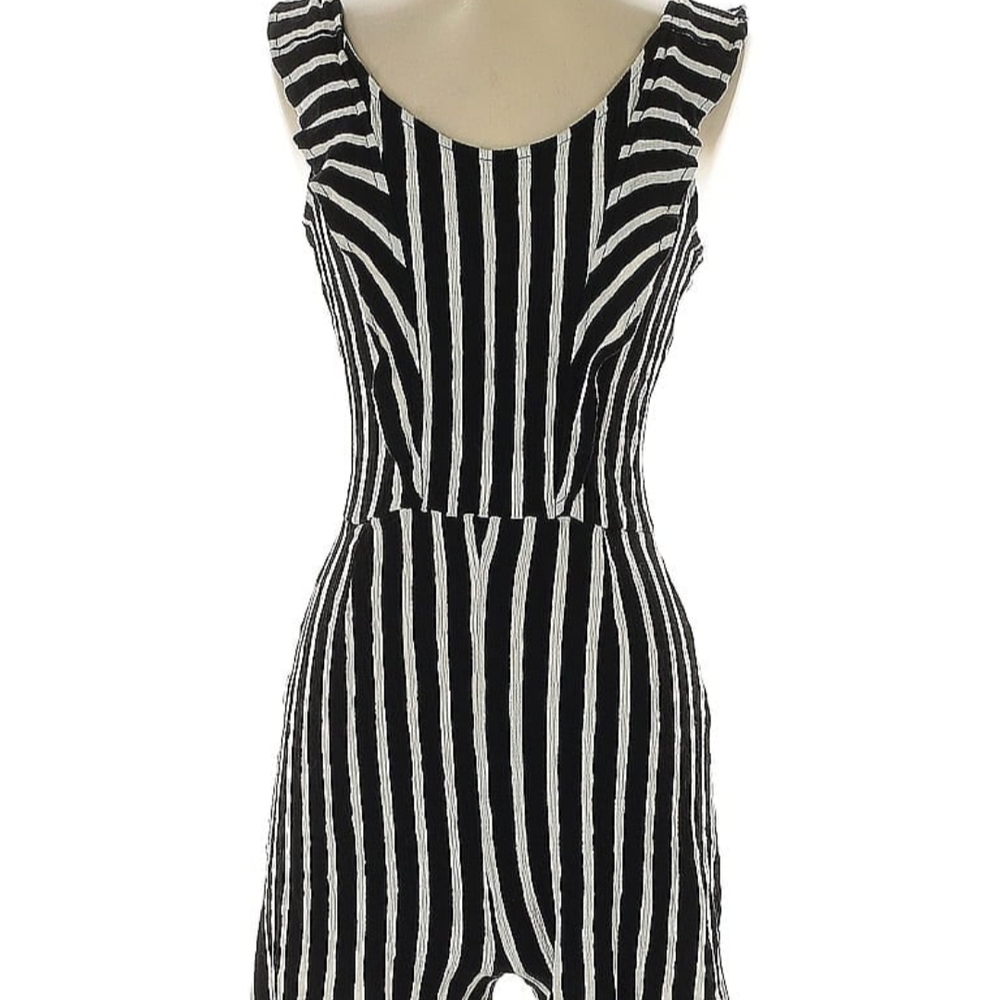 Black and White Sleeveless Sheath Mini Dress